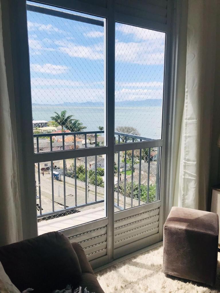 Apartamento Na Palhoca, Com Vista Para O Mar, Proximo A Mercados, Padarias E Farmacias. Exterior photo