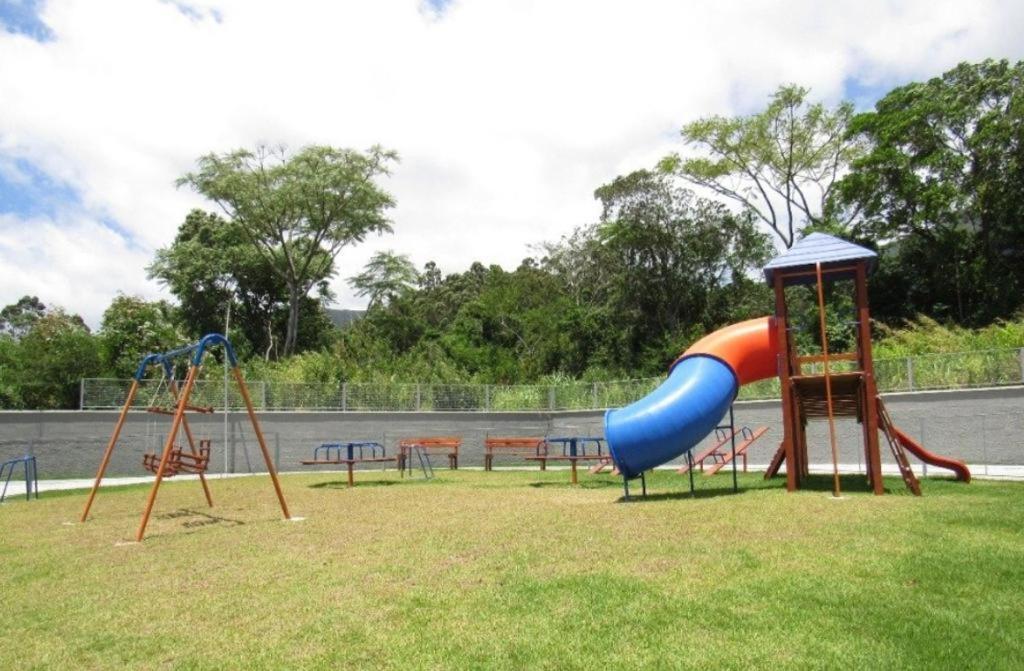 Apartamento Na Palhoca, Com Vista Para O Mar, Proximo A Mercados, Padarias E Farmacias. Exterior photo